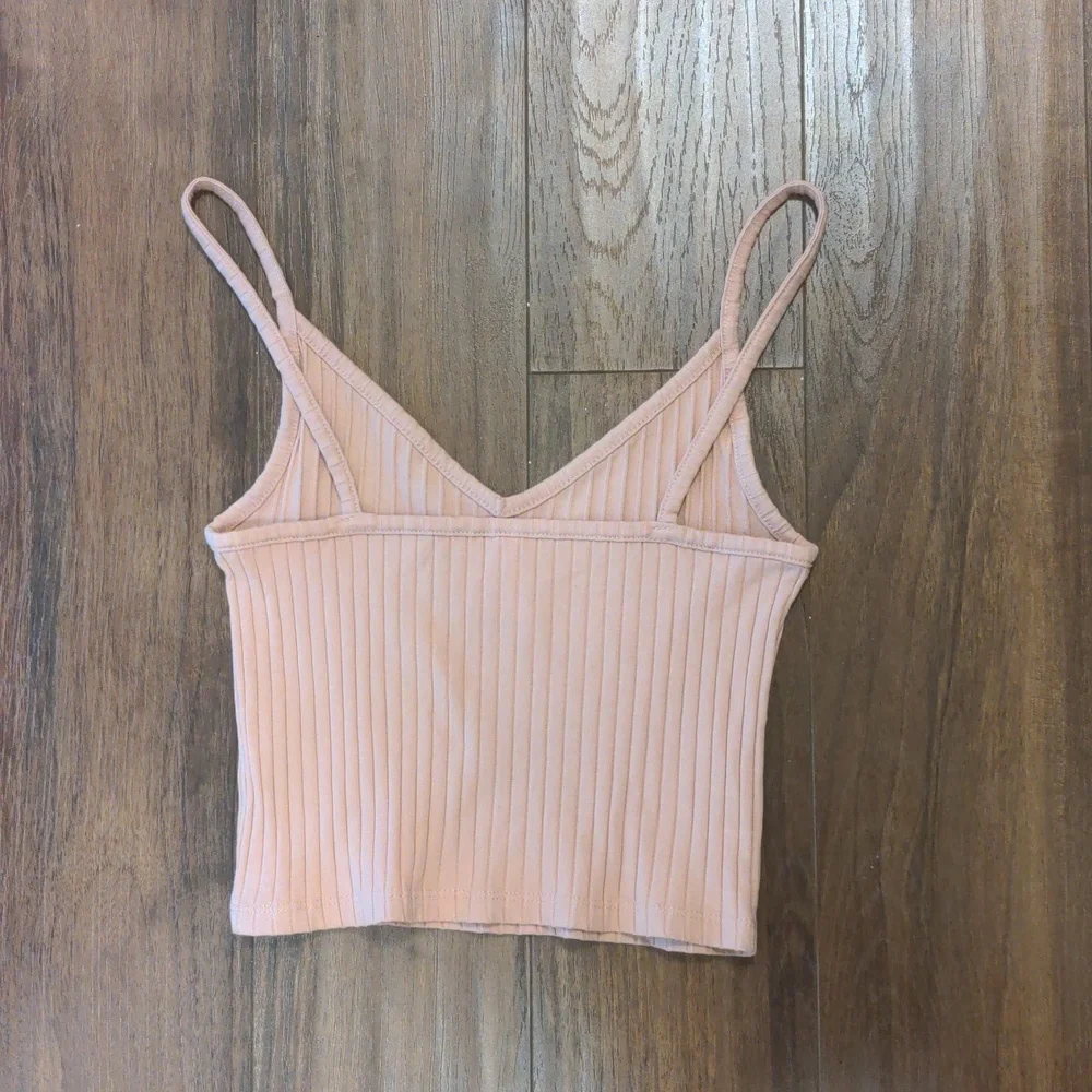 Pink Ribbed Crop Top - Picture 5 of 5
